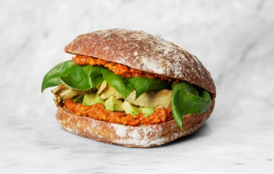Ar­tiskok & Ro­mesco Sandwich
