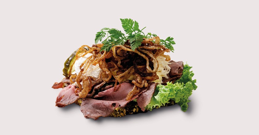 10. Roastbeef med remoulade og stegte løg