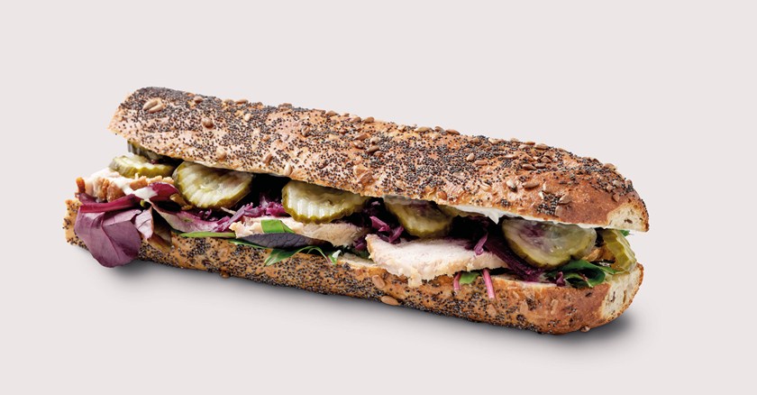 4. Flæskesteg med rødkål og agurkesalat