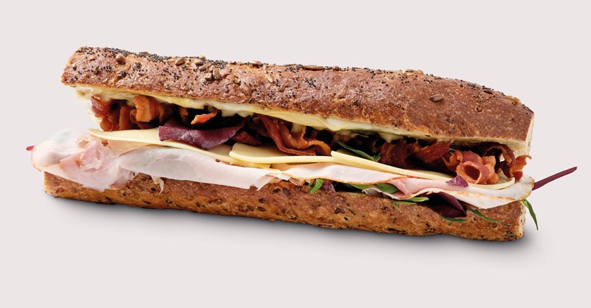 6. Røget skinke med ost, bacon og sennepscreme